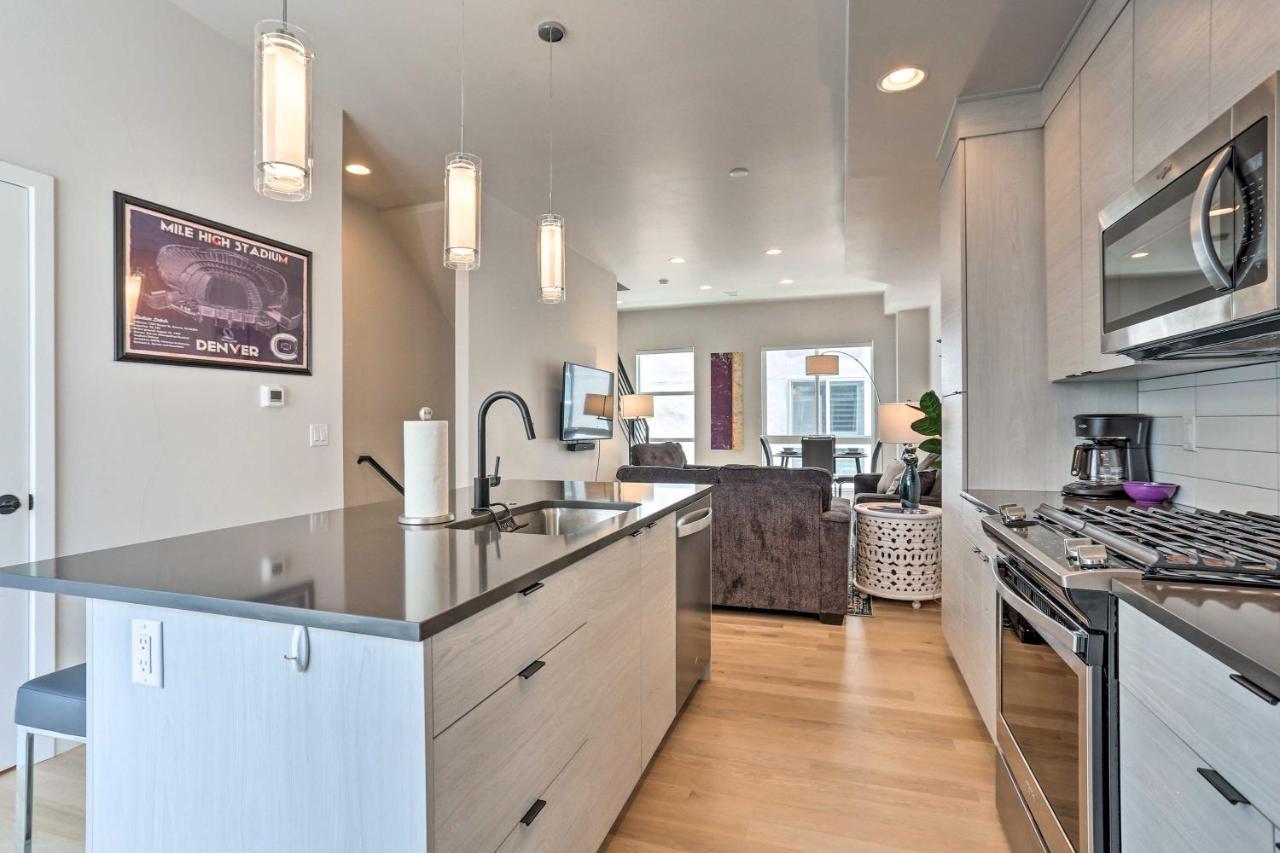 Trendy Denver Townhome - Walk To Mile High Stadium المظهر الخارجي الصورة