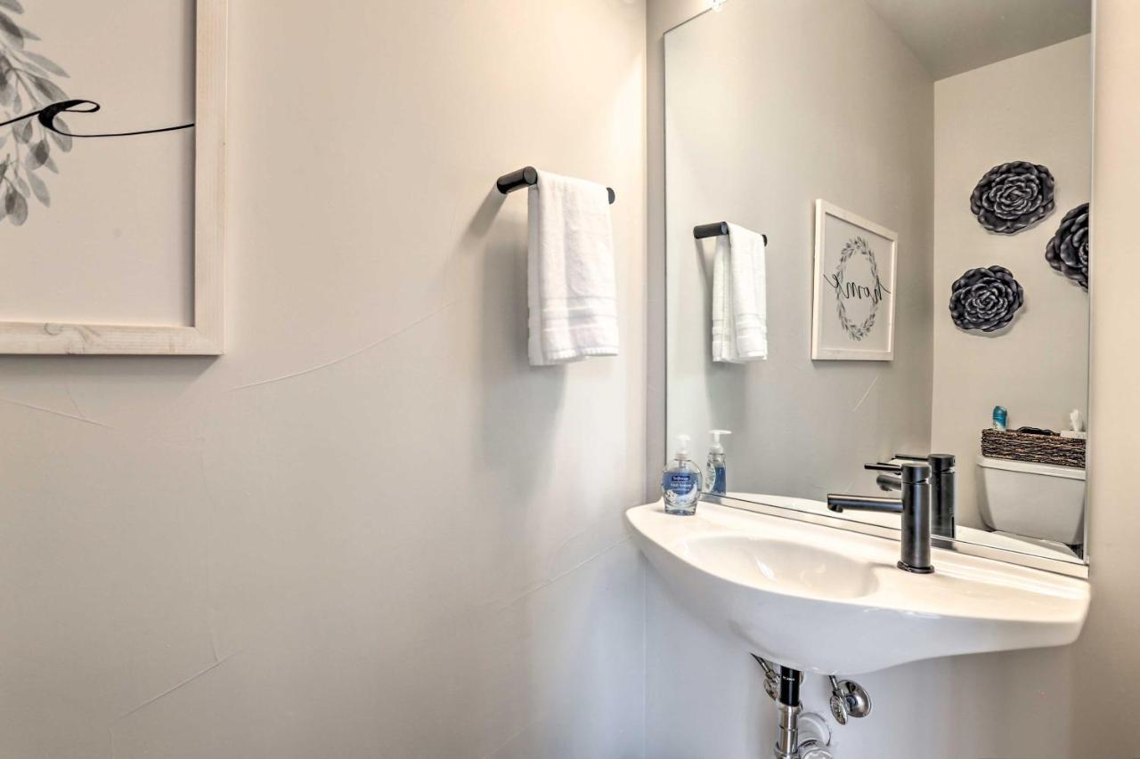 Trendy Denver Townhome - Walk To Mile High Stadium المظهر الخارجي الصورة